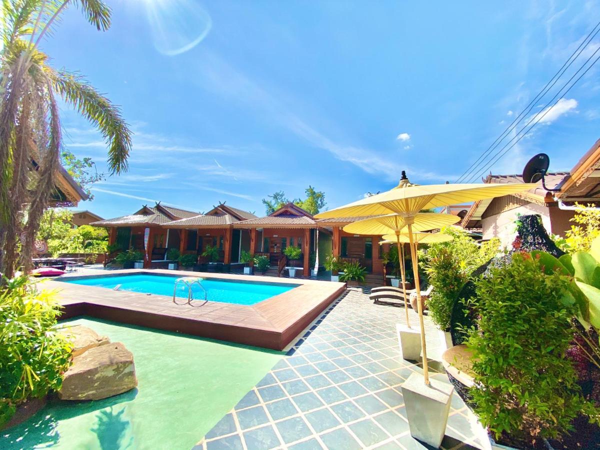 Khum Lanna Boutique Hotel Sisaket Bagian luar foto