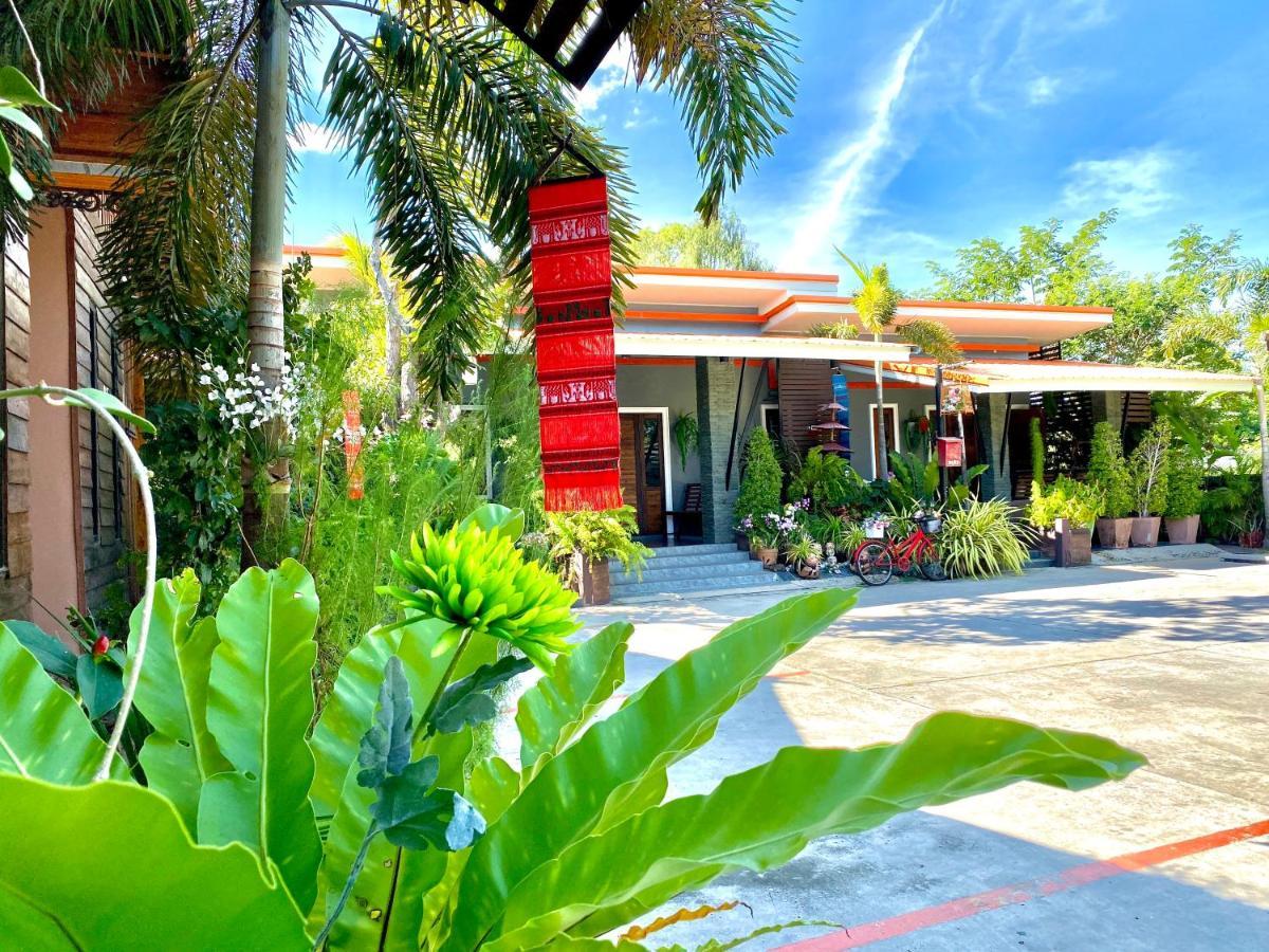 Khum Lanna Boutique Hotel Sisaket Bagian luar foto