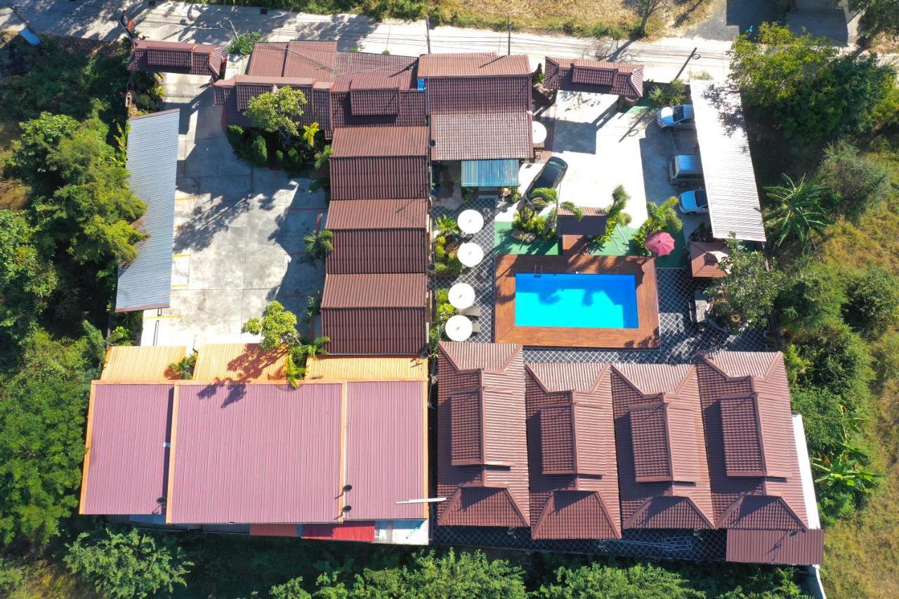 Khum Lanna Boutique Hotel Sisaket Bagian luar foto