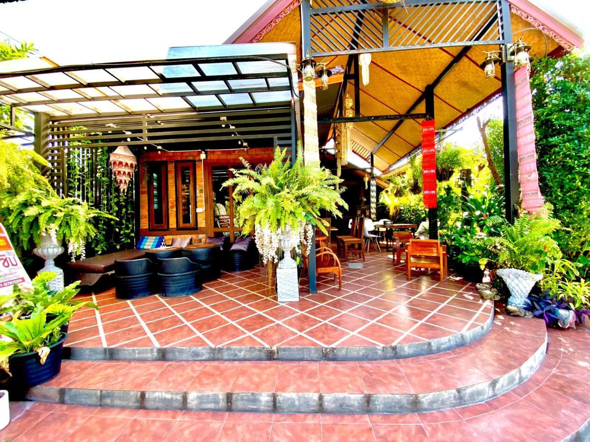 Khum Lanna Boutique Hotel Sisaket Bagian luar foto