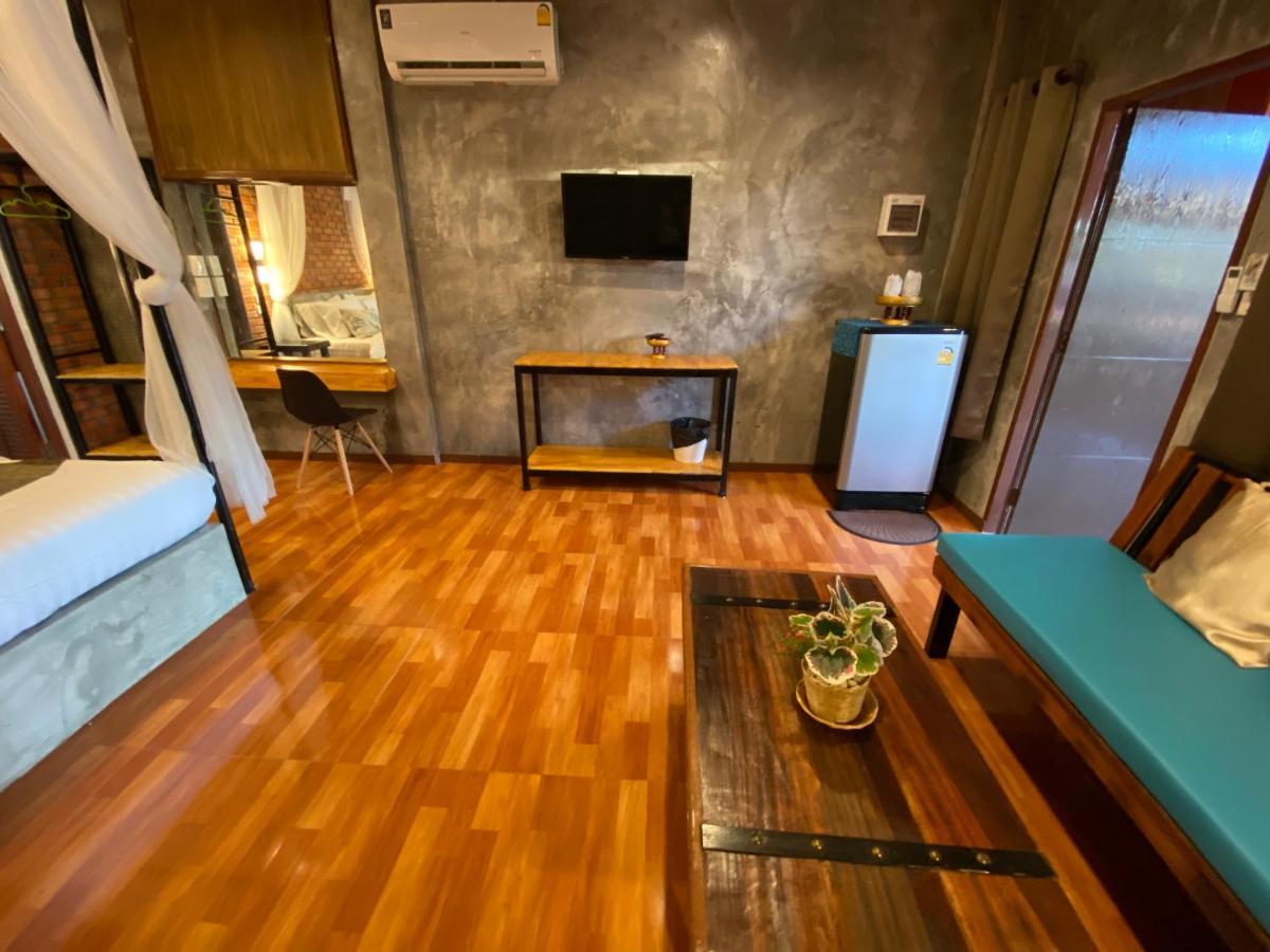Khum Lanna Boutique Hotel Sisaket Bagian luar foto