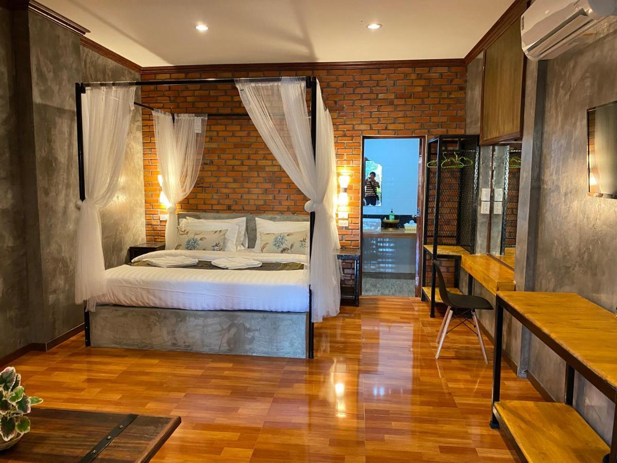 Khum Lanna Boutique Hotel Sisaket Bagian luar foto