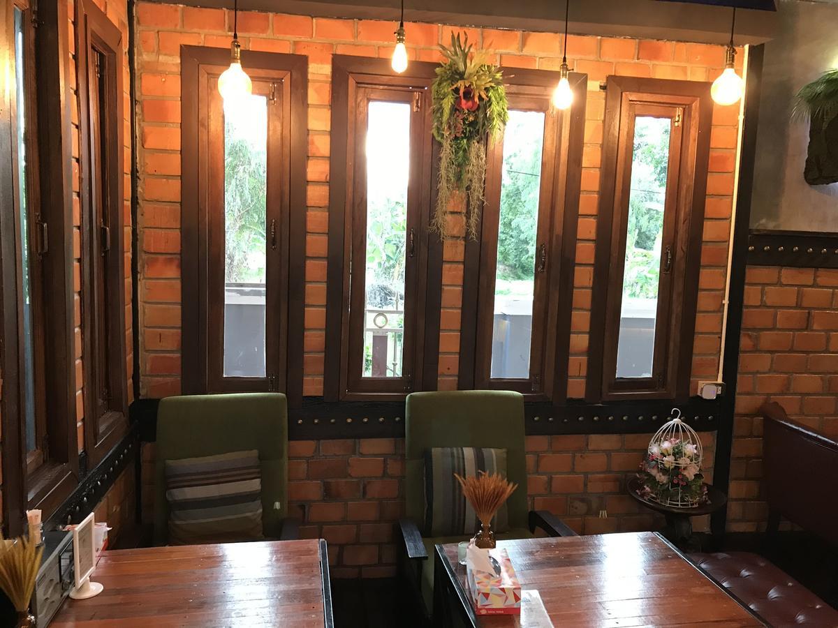 Khum Lanna Boutique Hotel Sisaket Bagian luar foto